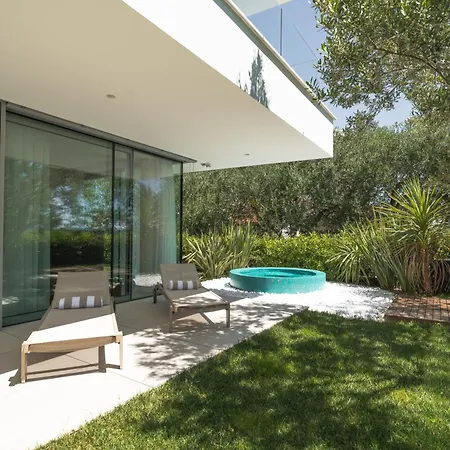 Borique Seafront Residences - Garden زادار